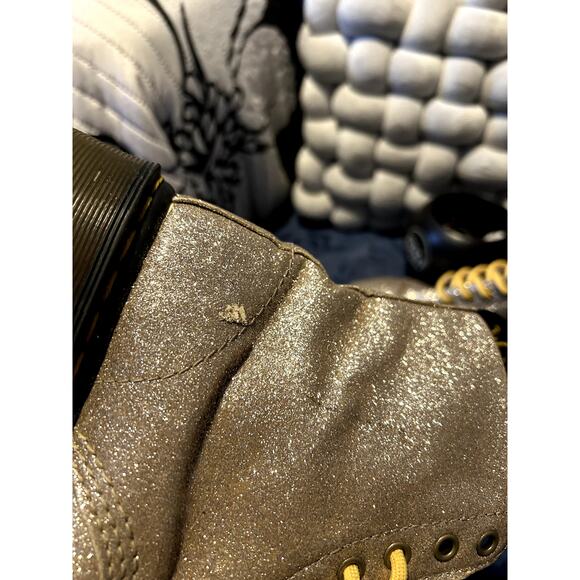 Dr Martens Gold Pascal Glitter size 8/EU 39 - Picture 3 of 7